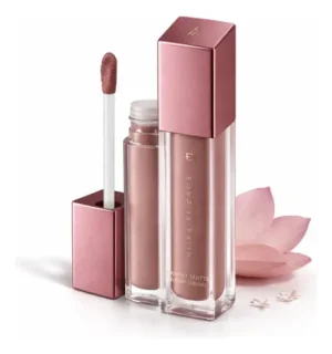 Batom Líquido Niina Secrets Skinny Matte na cor Rosa Lotus da Eudora